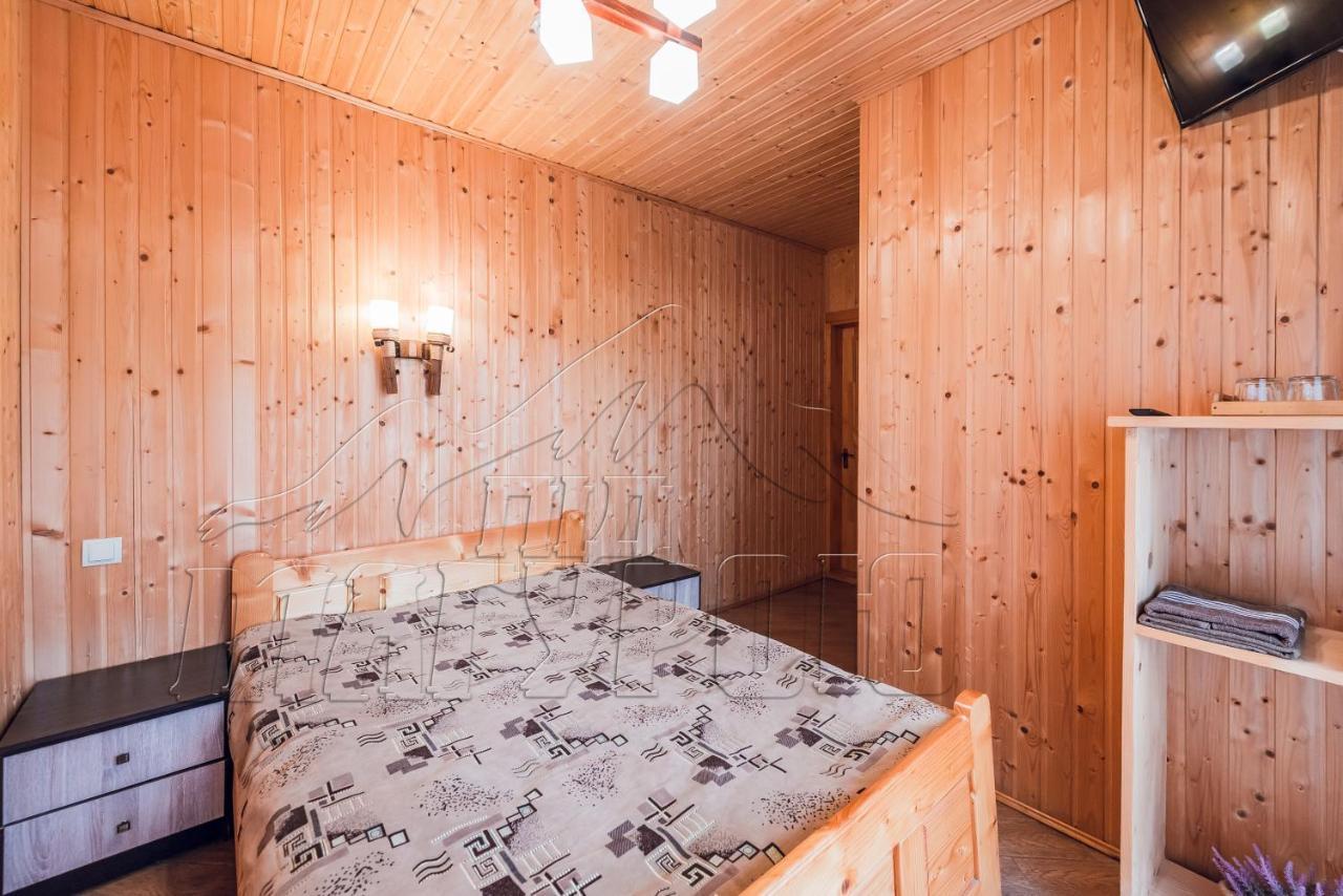 Під Магурою Hotell Pilipets Exteriör bild